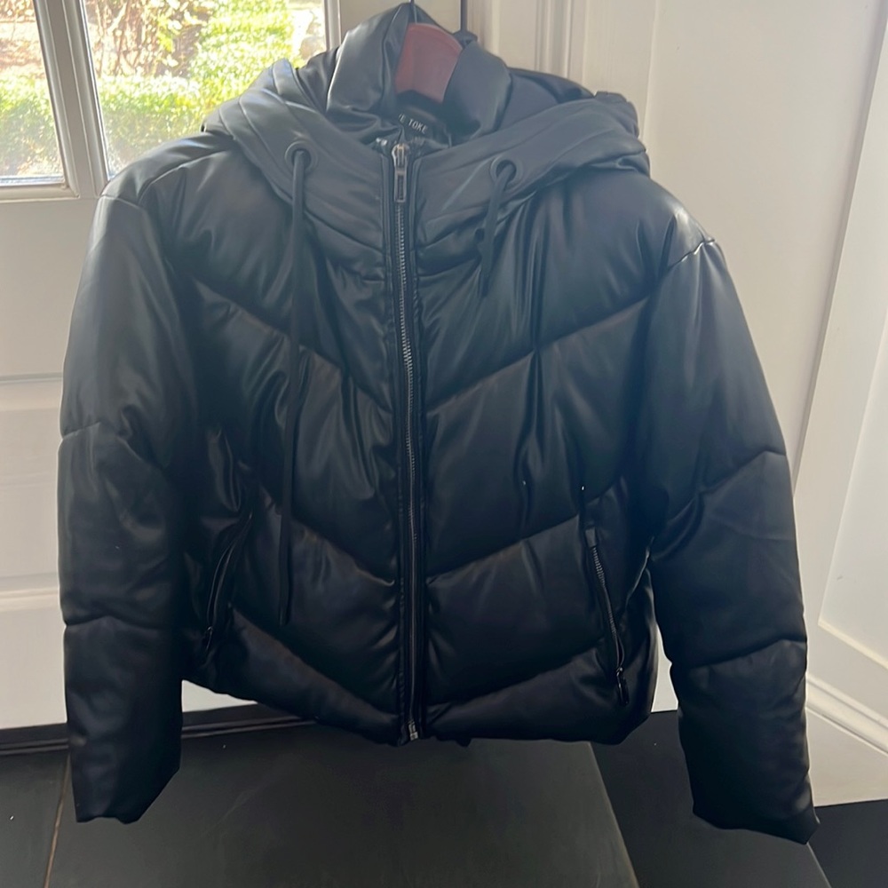 Love token vegan leather puffer. Black and never worn.
